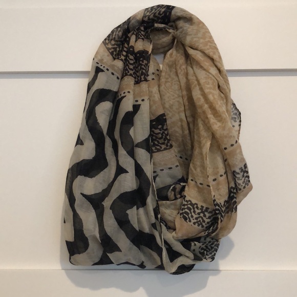 Animal Print Infinity Scarf - Picture 2 of 3